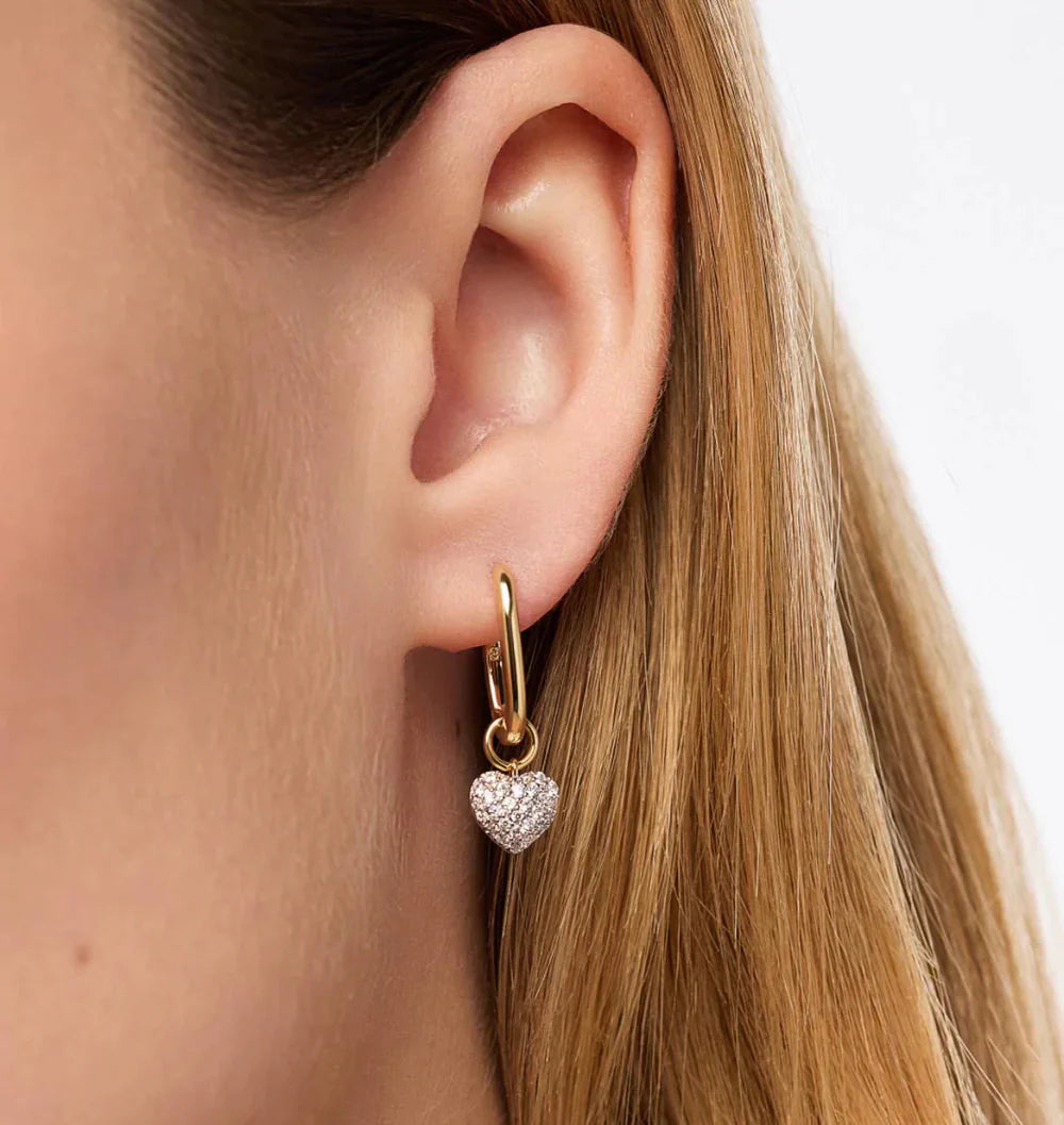 AMORA   DROP   EARRING